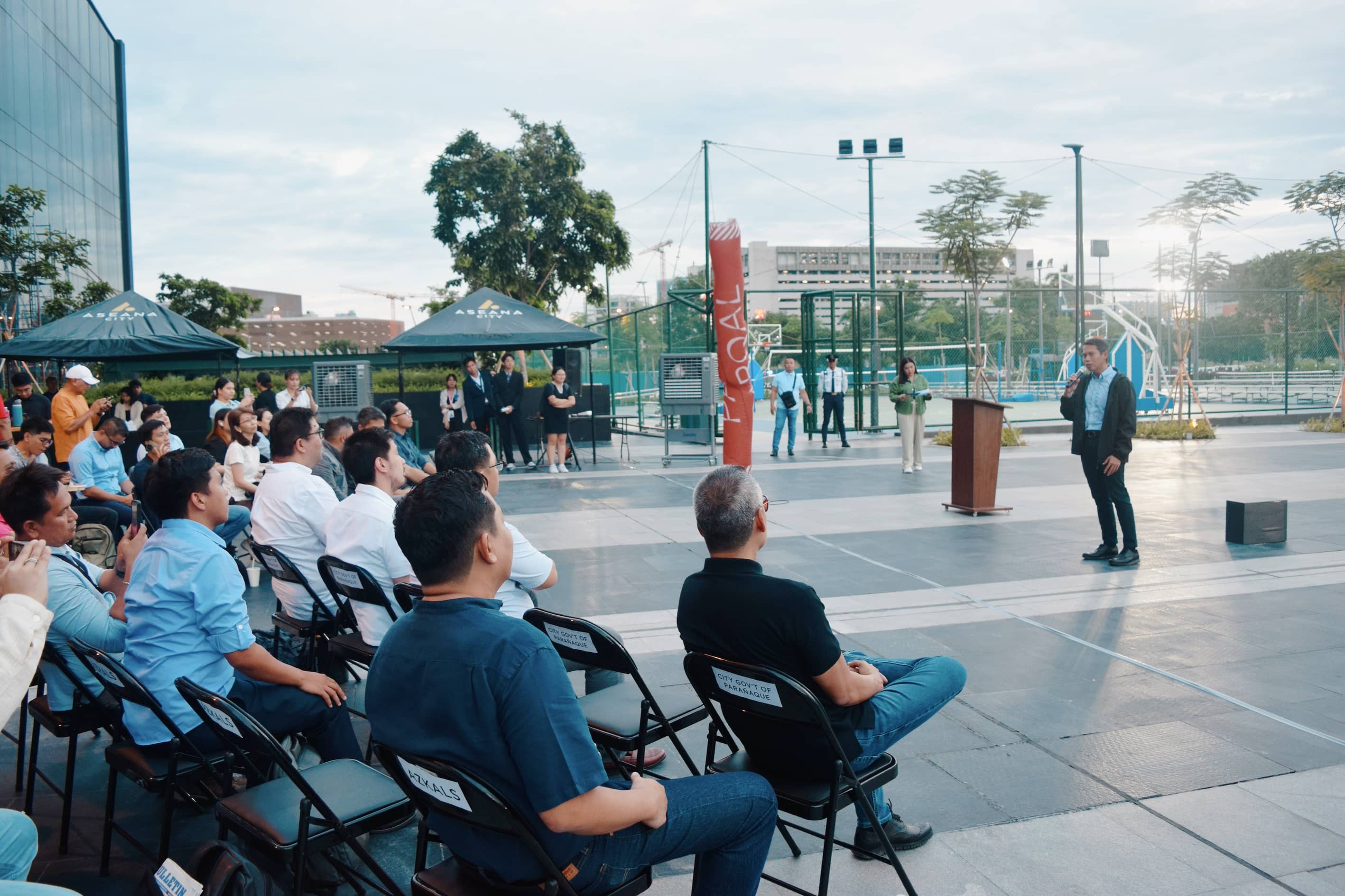 DMWAI CEO Buds Wenceslao led the ribbon cutting ceremony of Bounce at ParqalDelfin Angelo (Buds) Wenceslao speech